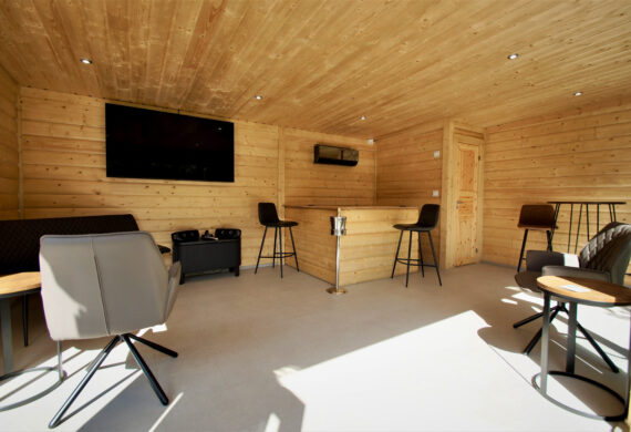 Murphy garden room interior