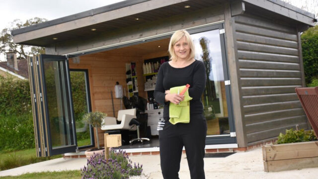 Bev  Parris Hair Salon Web