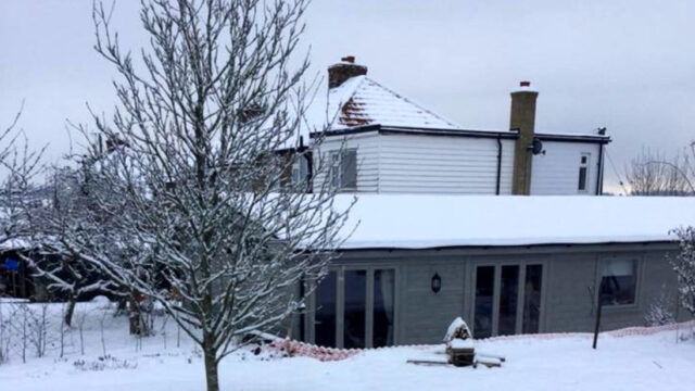 Canterbury Cabin Snow